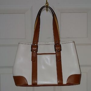 Vintage Coach Hampton Small Leather Handbag Very Clean Pockets Zipper Key Ring